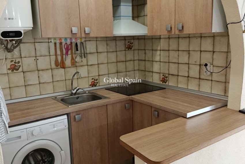 Wiederverkauf - WOHNUNG -
TORREVIEJA - Cabo Cervera