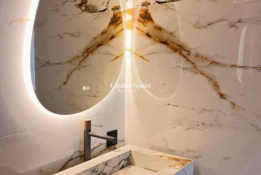 Wiederverkauf - WOHNUNG -
TORREVIEJA - Cabo Cervera