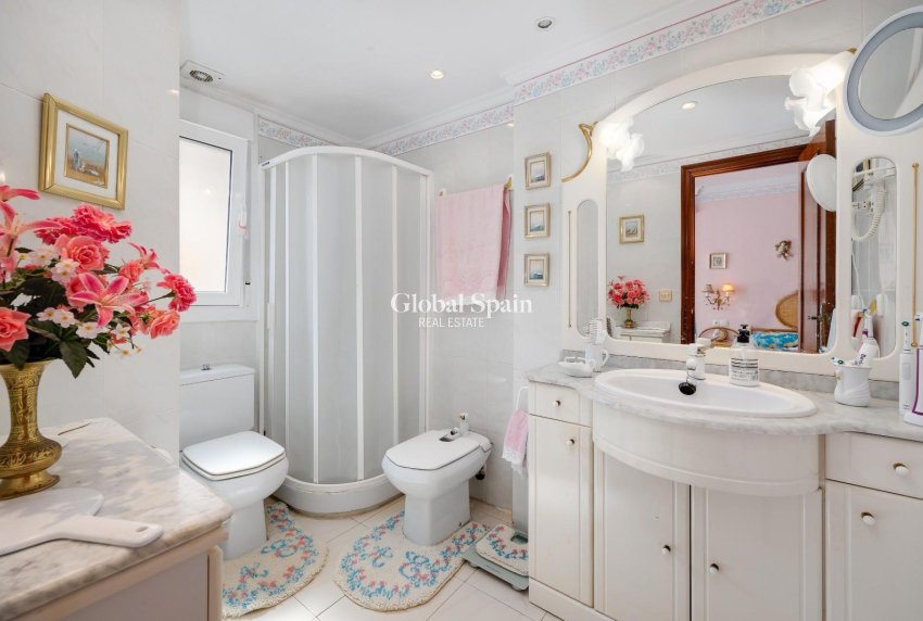 Wiederverkauf - WOHNUNG -
TORREVIEJA - Cabo Cervera