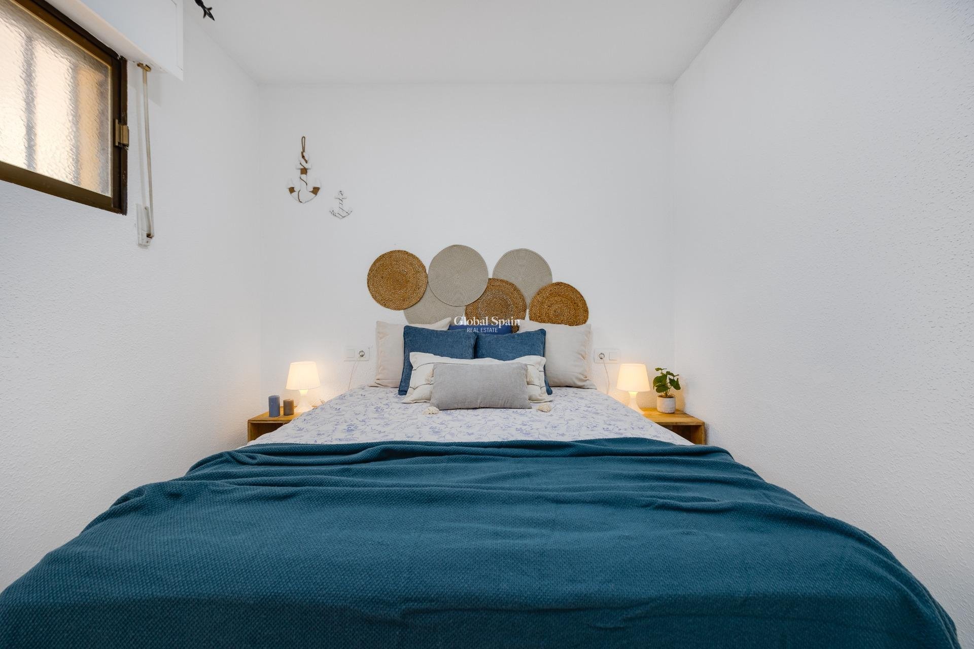 Wiederverkauf - WOHNUNG -
TORREVIEJA - Cabo Cervera