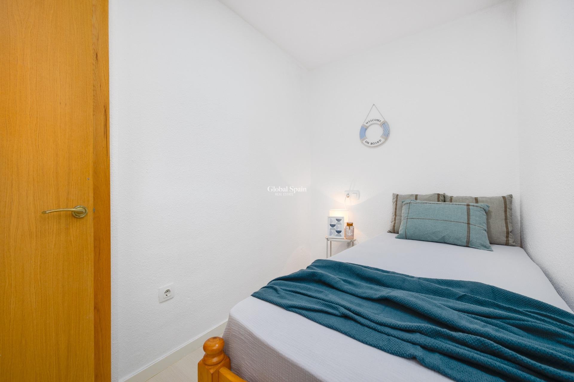 Wiederverkauf - WOHNUNG -
TORREVIEJA - Cabo Cervera