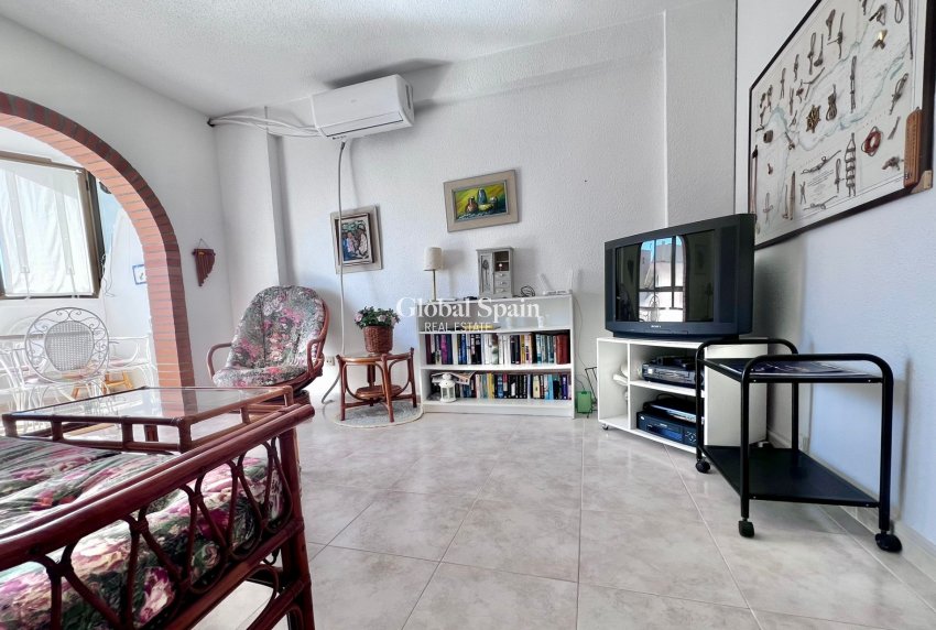 Wiederverkauf - WOHNUNG -
TORREVIEJA - Cabo Cervera