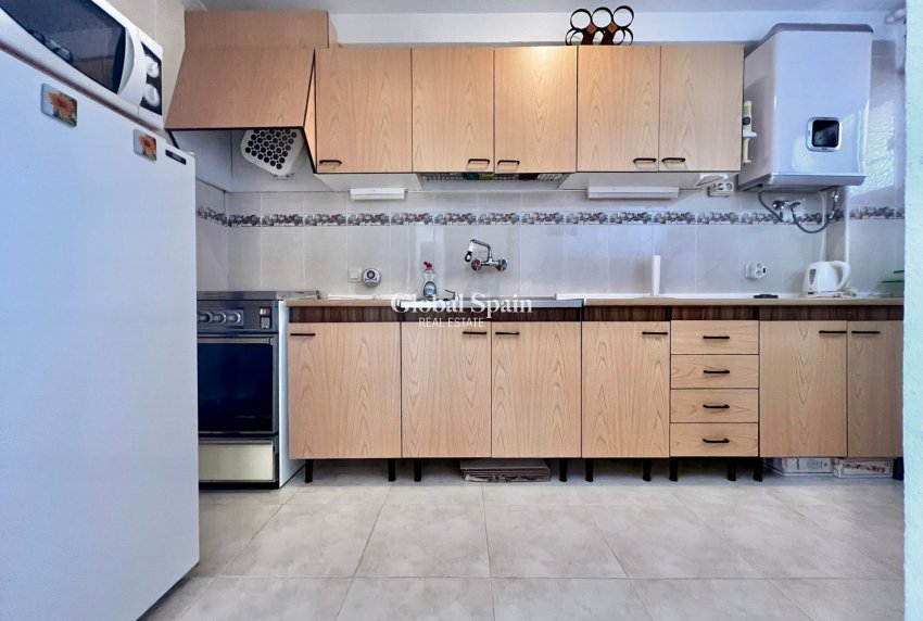 Wiederverkauf - WOHNUNG -
TORREVIEJA - Cabo Cervera