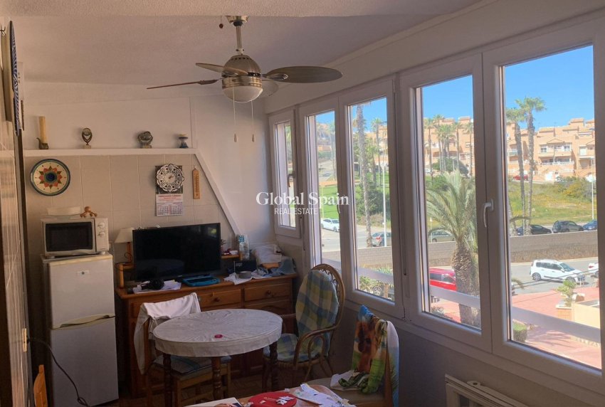 Wiederverkauf - WOHNUNG -
TORREVIEJA - Cabo Cervera