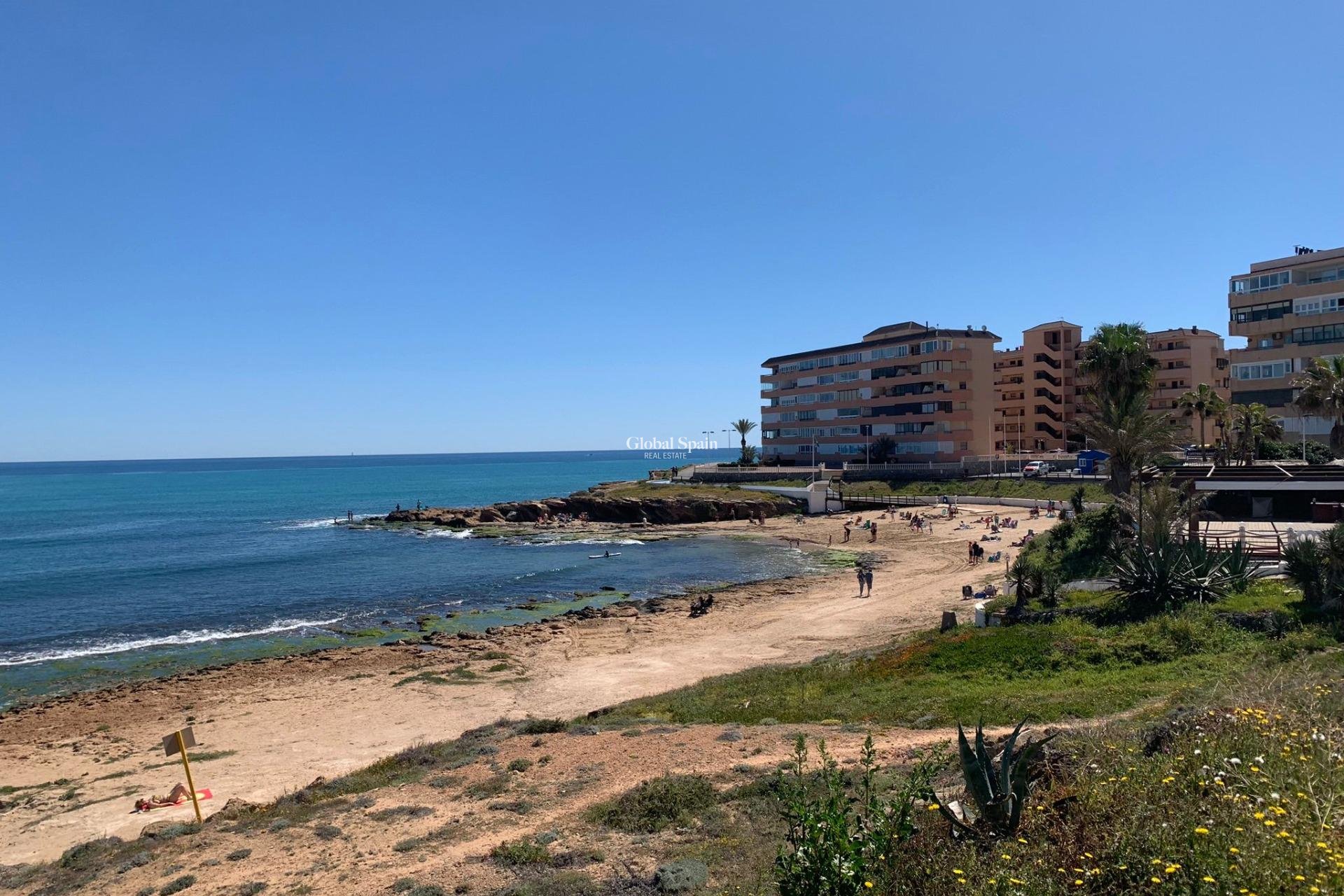 Wiederverkauf - WOHNUNG -
TORREVIEJA - Cabo Cervera