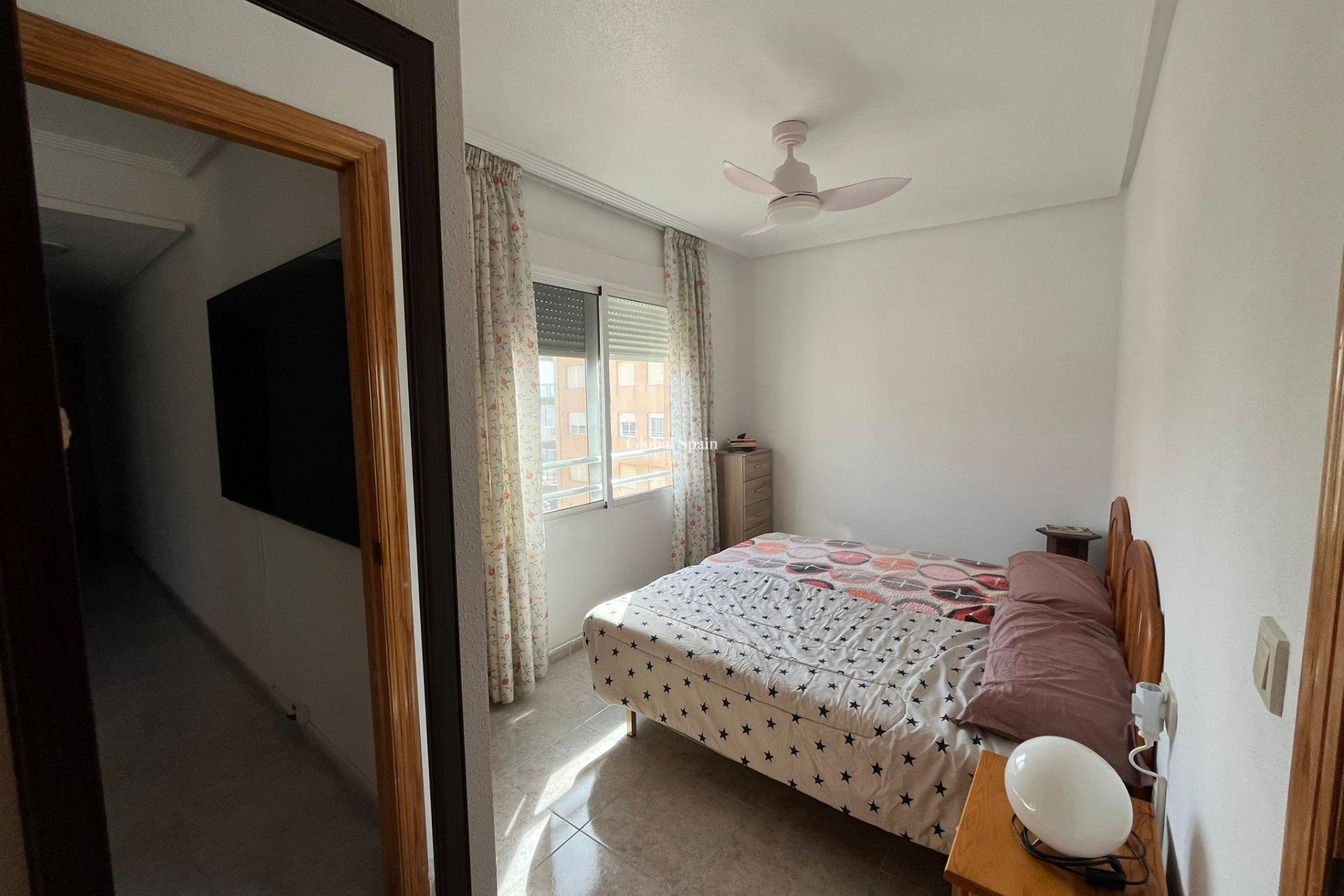 Wiederverkauf - WOHNUNG -
TORREVIEJA - Cabo Cervera