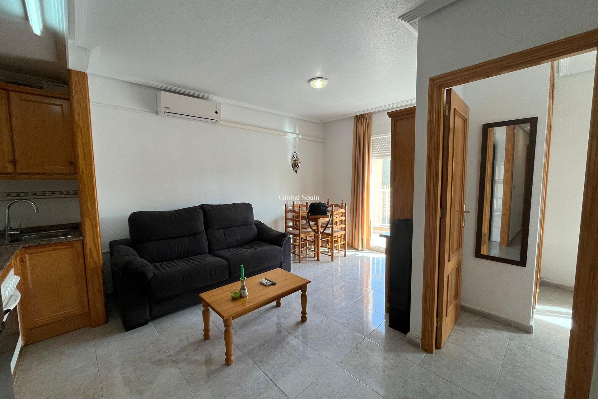 Wiederverkauf - WOHNUNG -
TORREVIEJA - Cabo Cervera