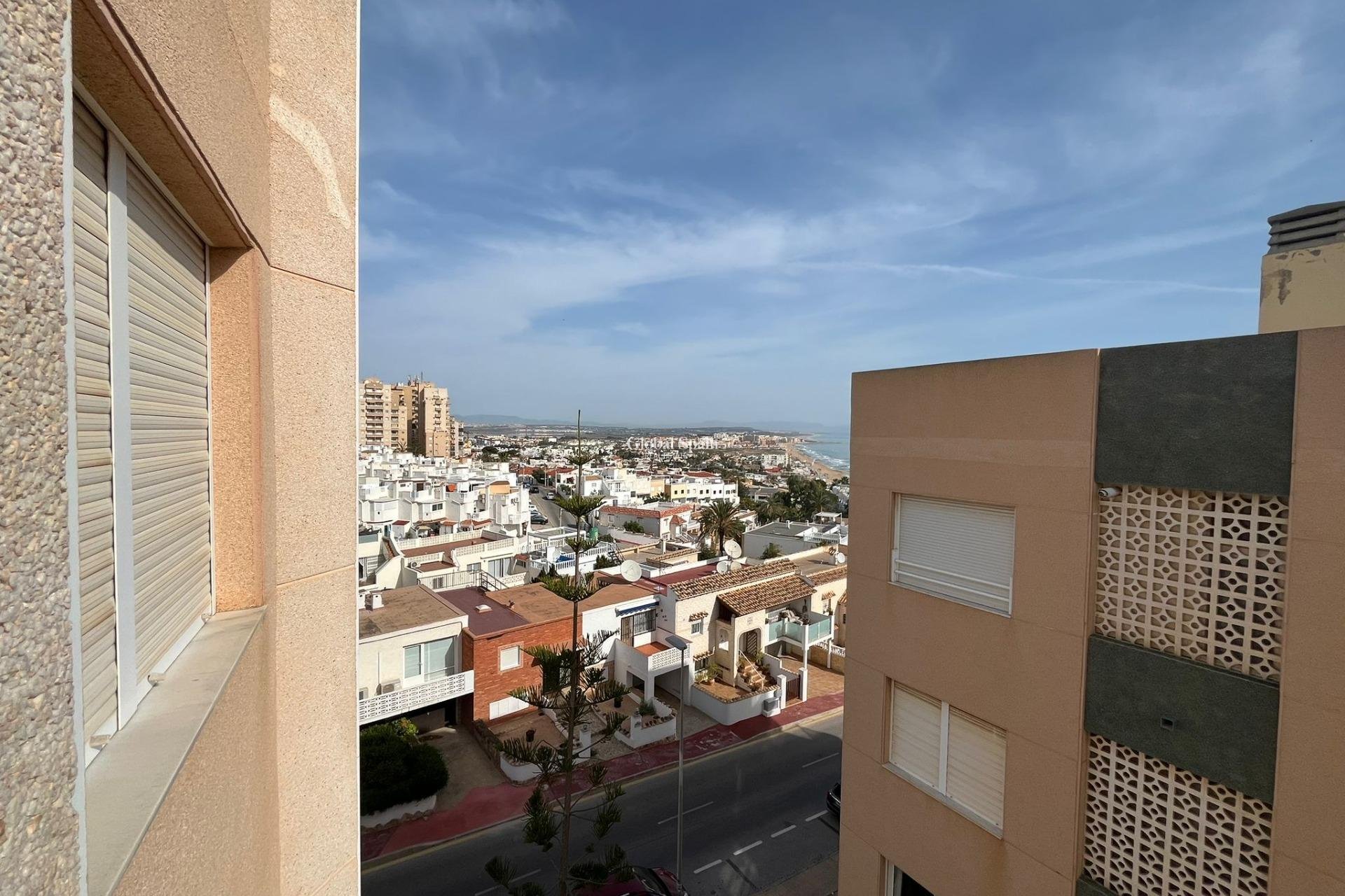 Wiederverkauf - WOHNUNG -
TORREVIEJA - Cabo Cervera