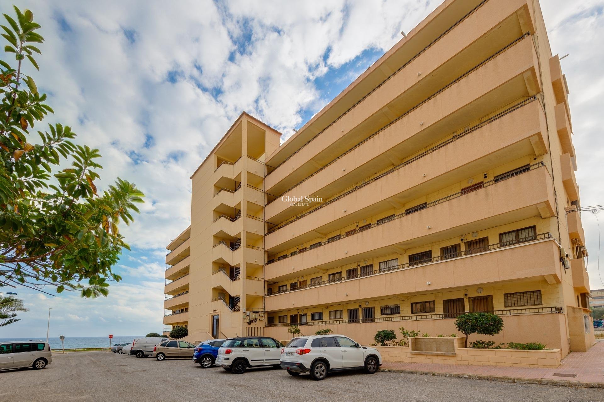 Wiederverkauf - WOHNUNG -
TORREVIEJA - Cabo Cervera