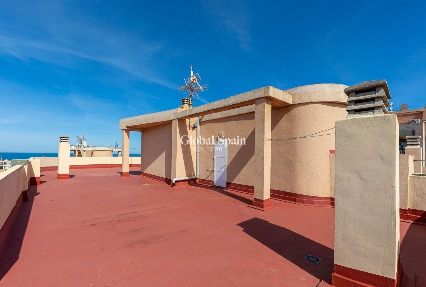 Wiederverkauf - WOHNUNG -
TORREVIEJA - Cabo Cervera