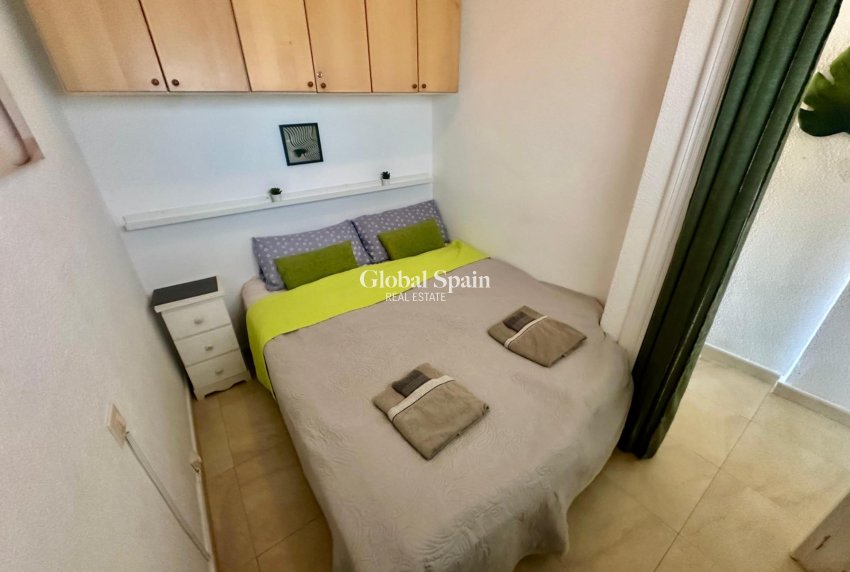 Wiederverkauf - WOHNUNG -
TORREVIEJA - Cabo Cervera