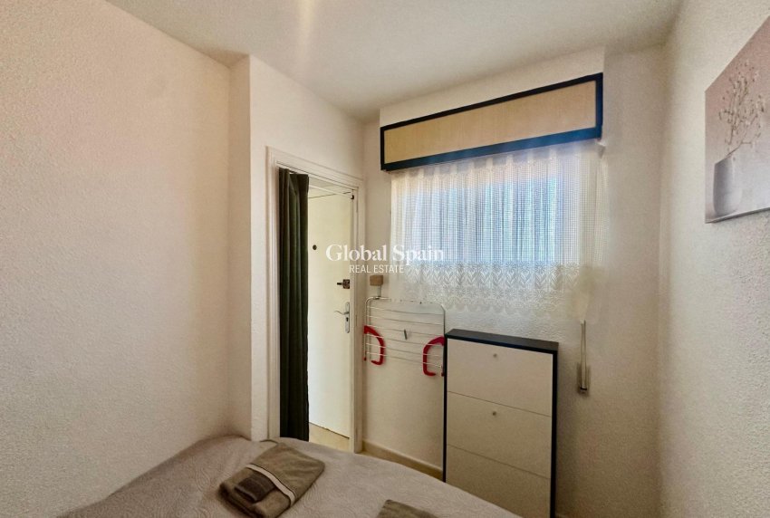 Wiederverkauf - WOHNUNG -
TORREVIEJA - Cabo Cervera