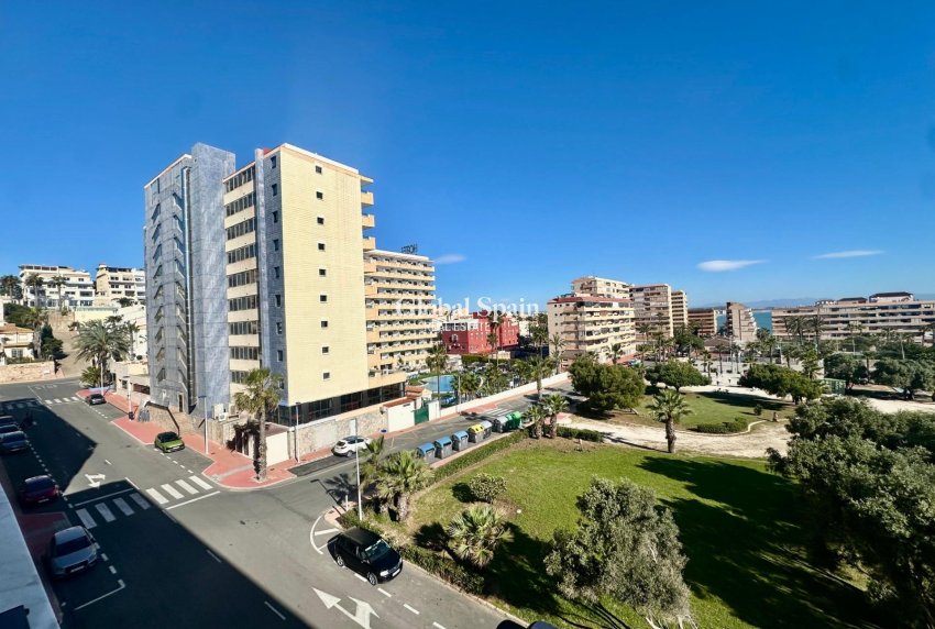 Wiederverkauf - WOHNUNG -
TORREVIEJA - Cabo Cervera