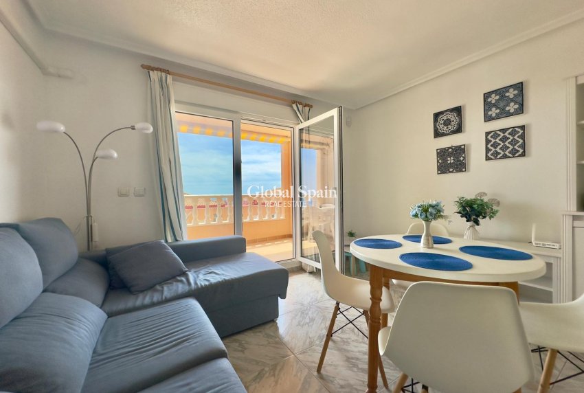 Wiederverkauf - WOHNUNG -
TORREVIEJA - Cabo Cervera
