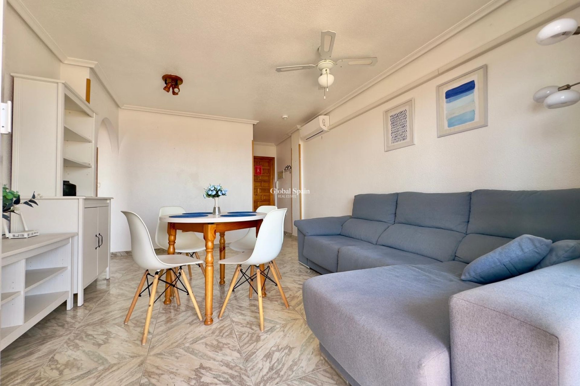 Wiederverkauf - WOHNUNG -
TORREVIEJA - Cabo Cervera