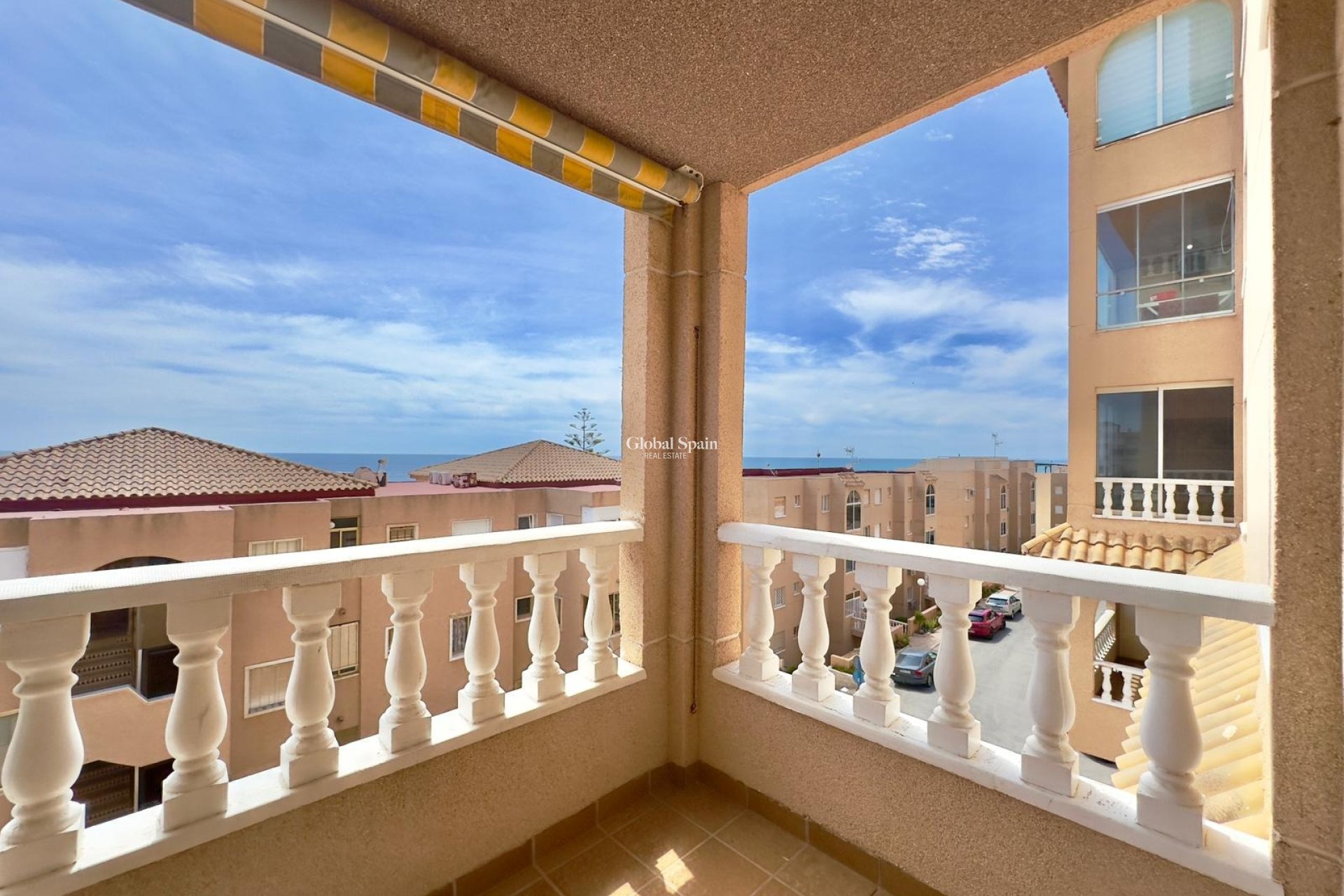 Wiederverkauf - WOHNUNG -
TORREVIEJA - Cabo Cervera