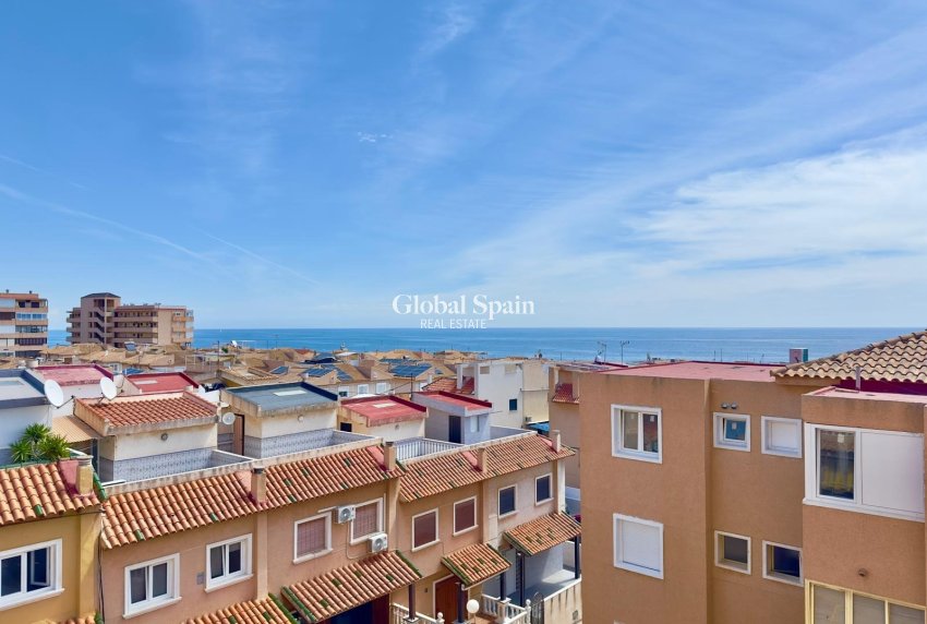 Wiederverkauf - WOHNUNG -
TORREVIEJA - Cabo Cervera