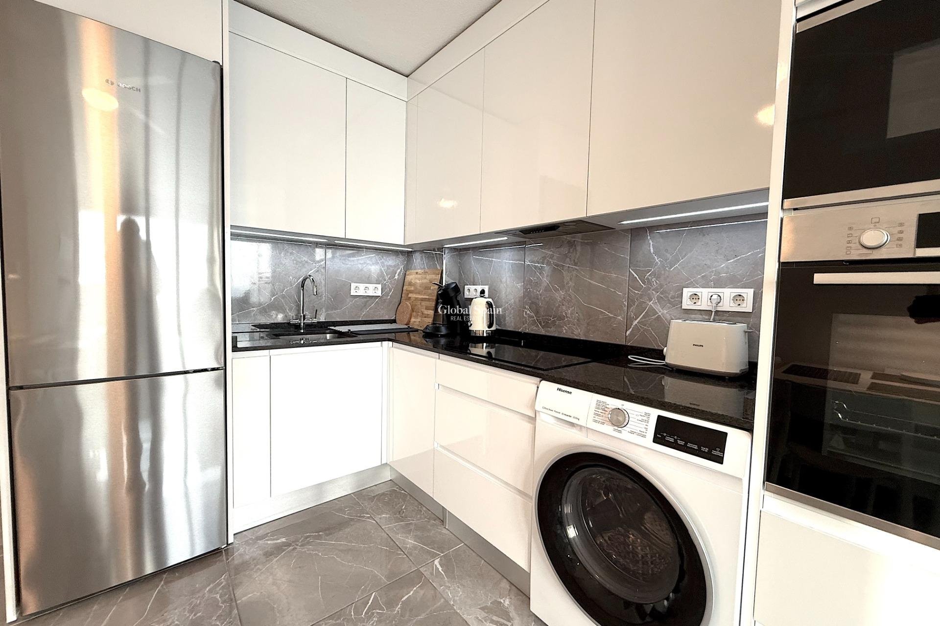 Wiederverkauf - WOHNUNG -
TORREVIEJA - Cabo Cervera