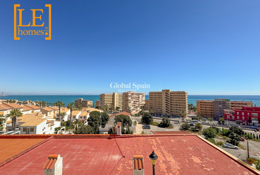 Wiederverkauf - WOHNUNG -
TORREVIEJA - Cabo Cervera