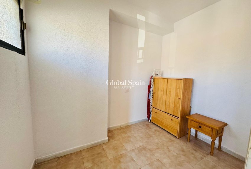 Wiederverkauf - WOHNUNG -
TORREVIEJA - Cabo Cervera