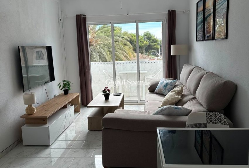 Wiederverkauf - WOHNUNG -
TORREVIEJA - Calas blanca