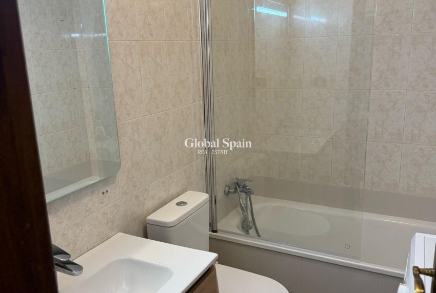 Wiederverkauf - WOHNUNG -
TORREVIEJA - Cañada Del Molino