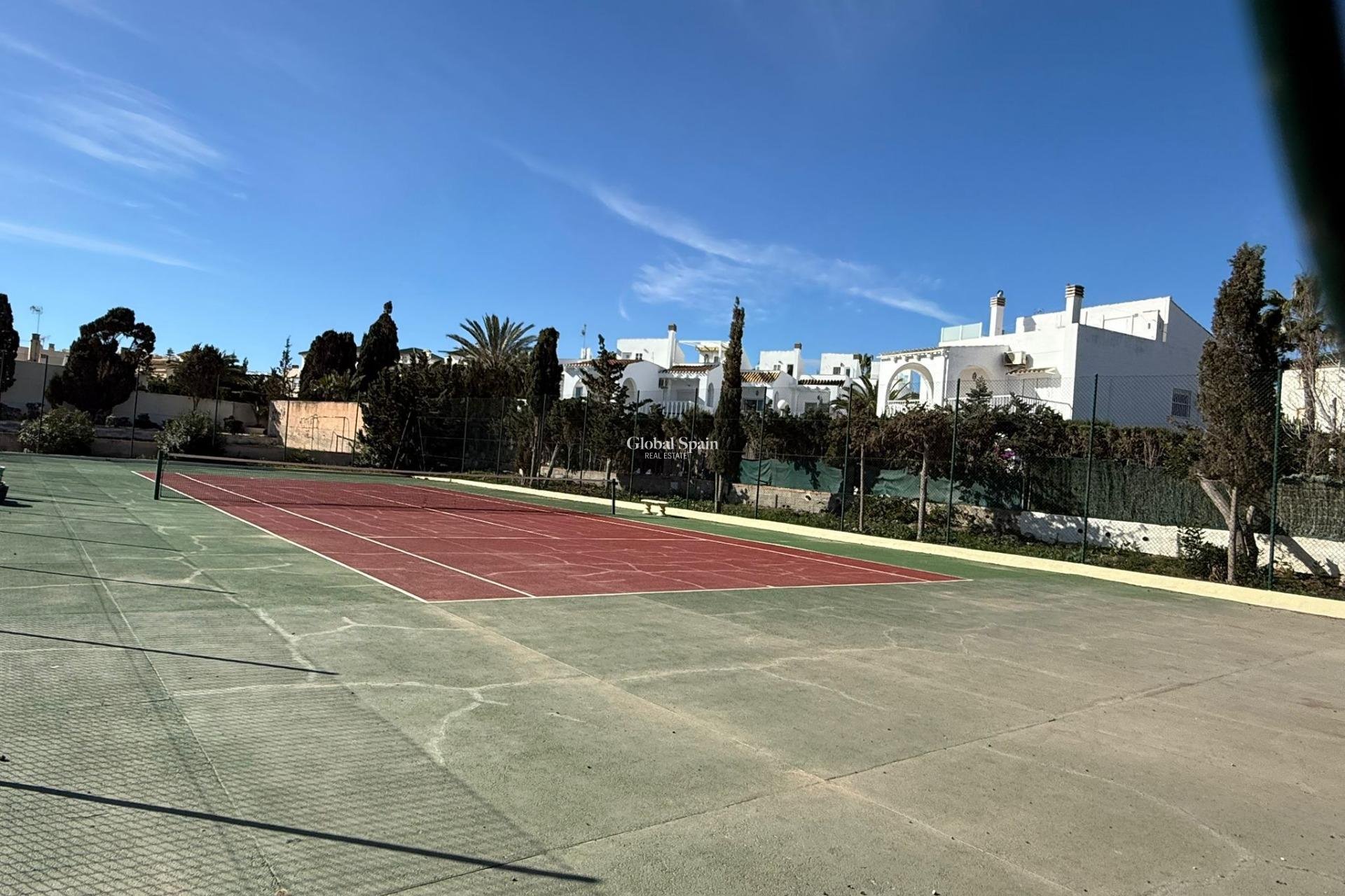 Wiederverkauf - WOHNUNG -
TORREVIEJA - Cañada Del Molino