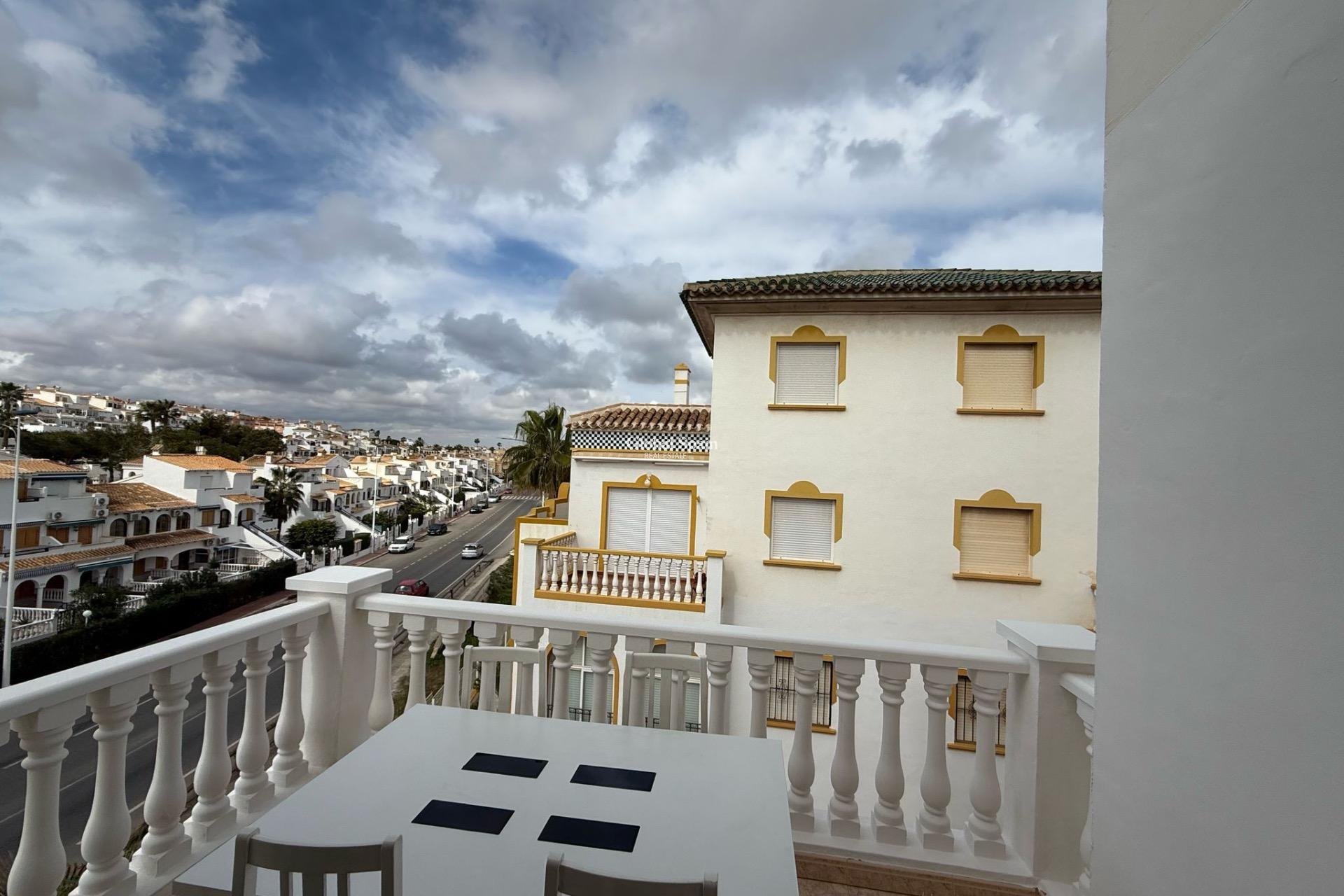 Wiederverkauf - WOHNUNG -
TORREVIEJA - Cañada Del Molino