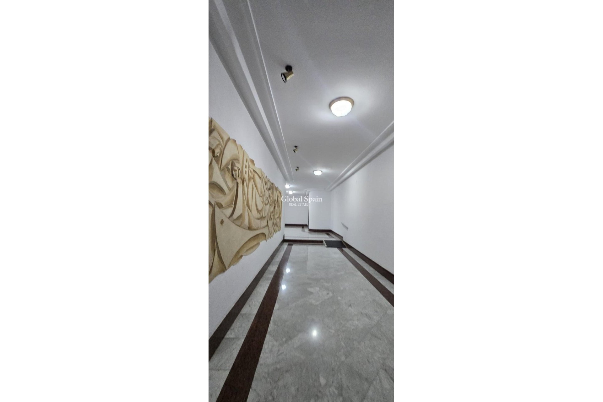 Wiederverkauf - WOHNUNG -
TORREVIEJA - Center