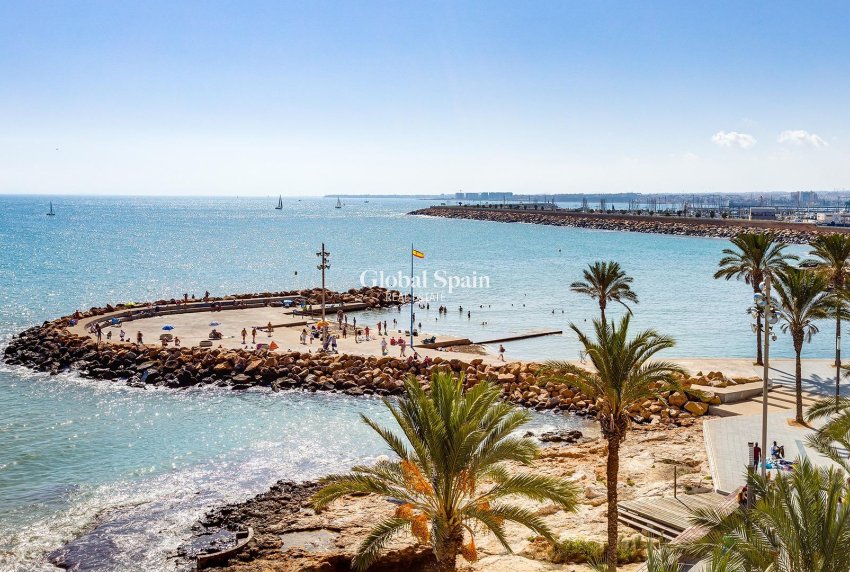 Wiederverkauf - WOHNUNG -
TORREVIEJA - Center