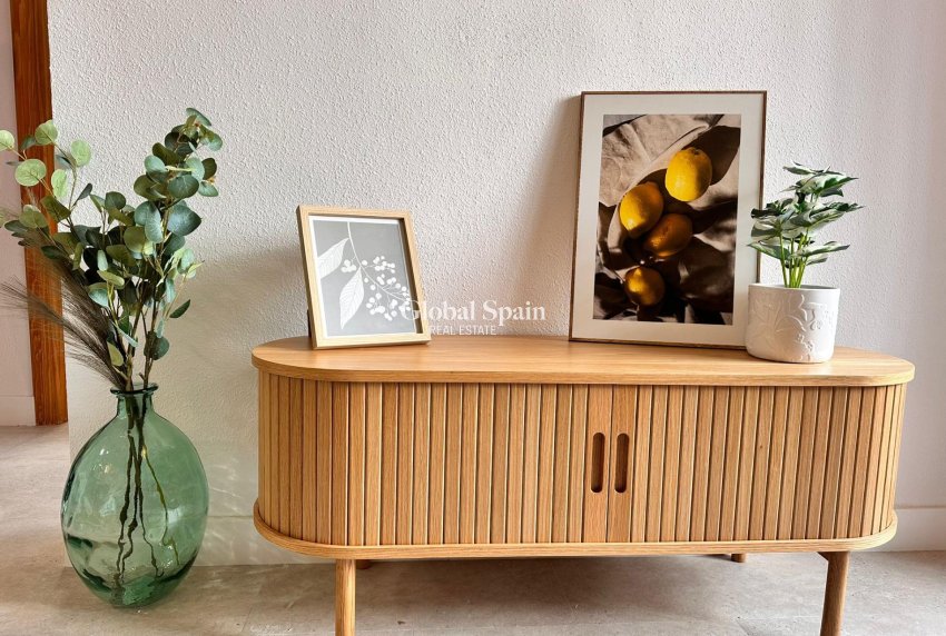 Wiederverkauf - WOHNUNG -
TORREVIEJA - Center