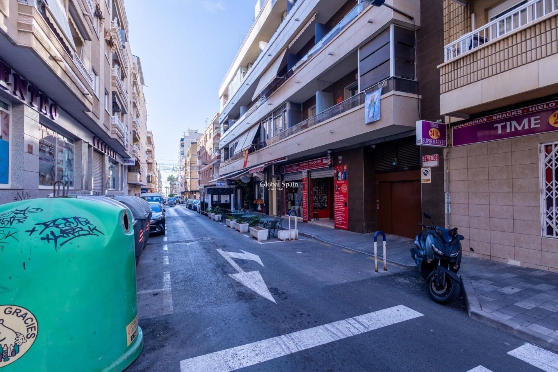 Wiederverkauf - WOHNUNG -
TORREVIEJA - Center