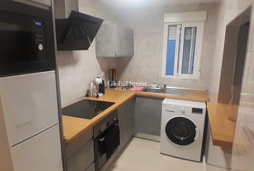 Wiederverkauf - WOHNUNG -
TORREVIEJA - Center