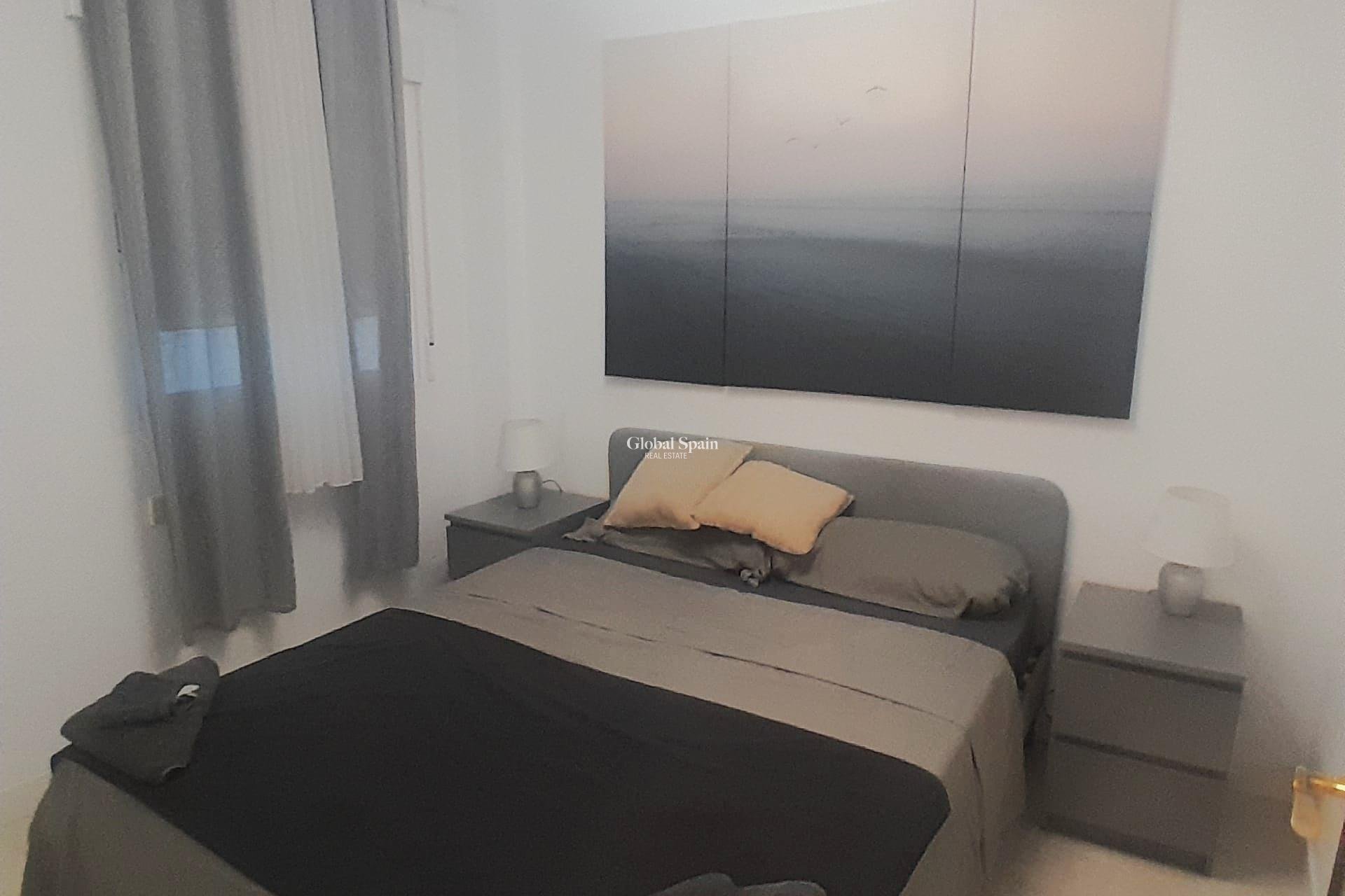 Wiederverkauf - WOHNUNG -
TORREVIEJA - Center