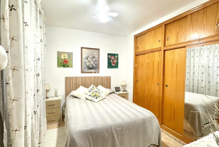 Wiederverkauf - WOHNUNG -
TORREVIEJA - Center