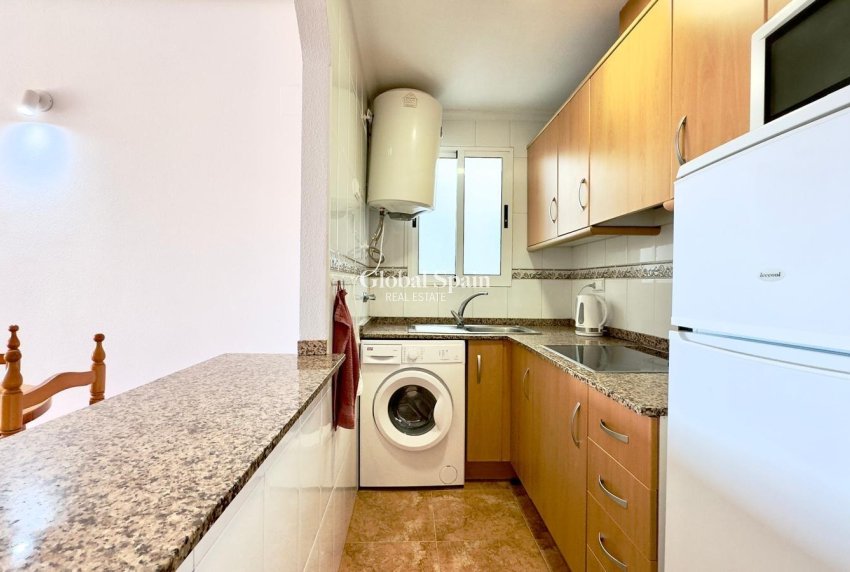 Wiederverkauf - WOHNUNG -
TORREVIEJA - Center