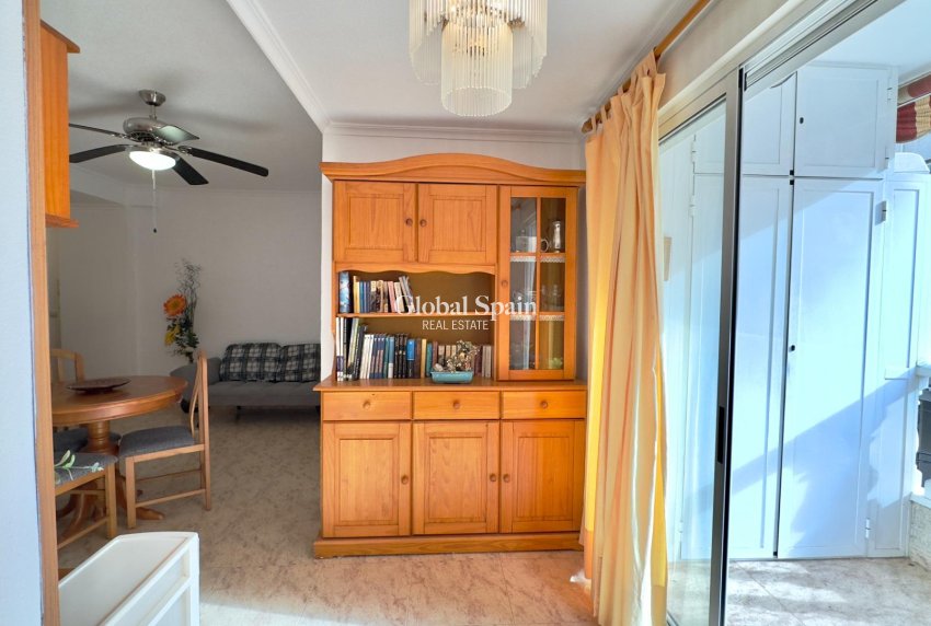 Wiederverkauf - WOHNUNG -
TORREVIEJA - Center