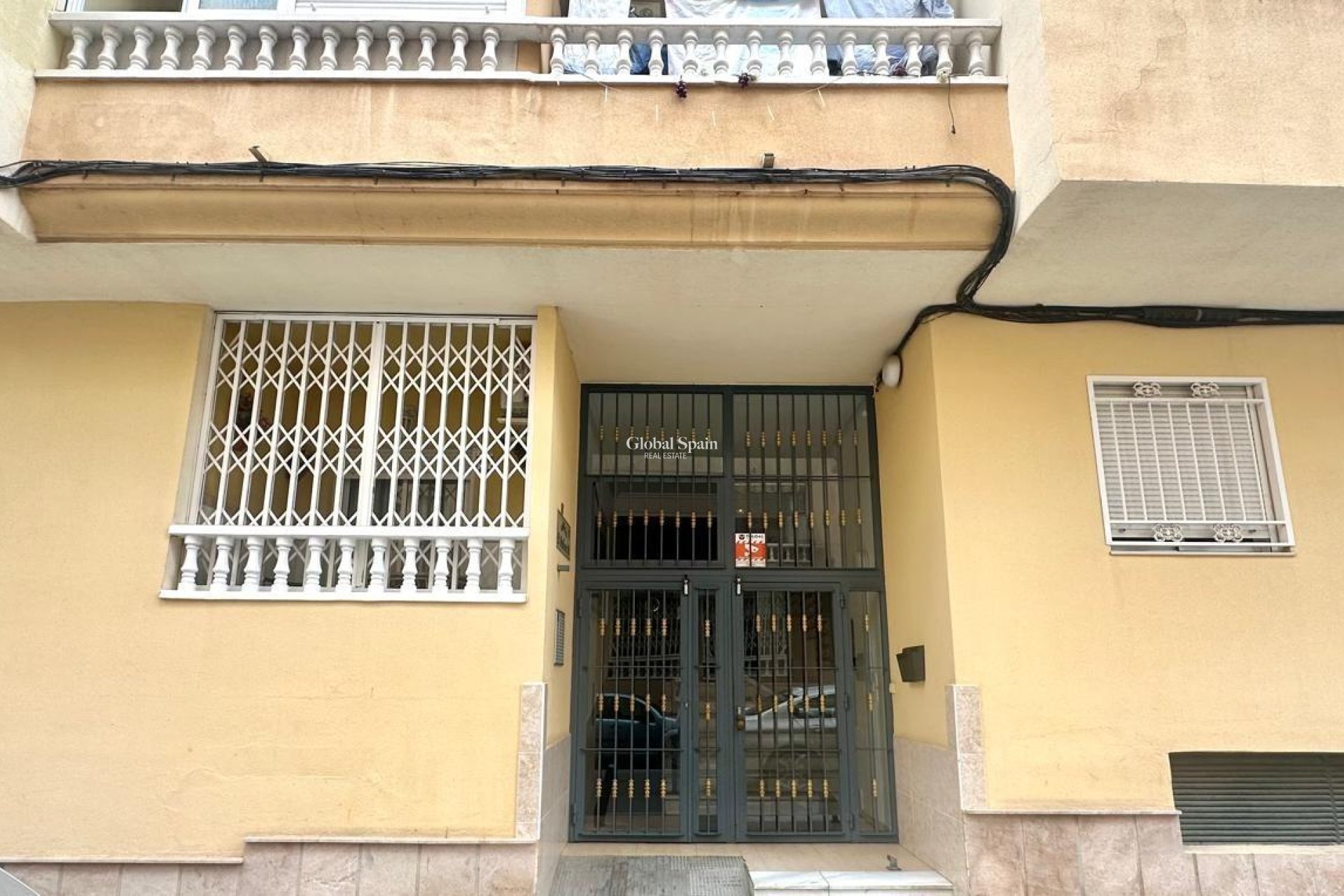 Wiederverkauf - WOHNUNG -
TORREVIEJA - Center