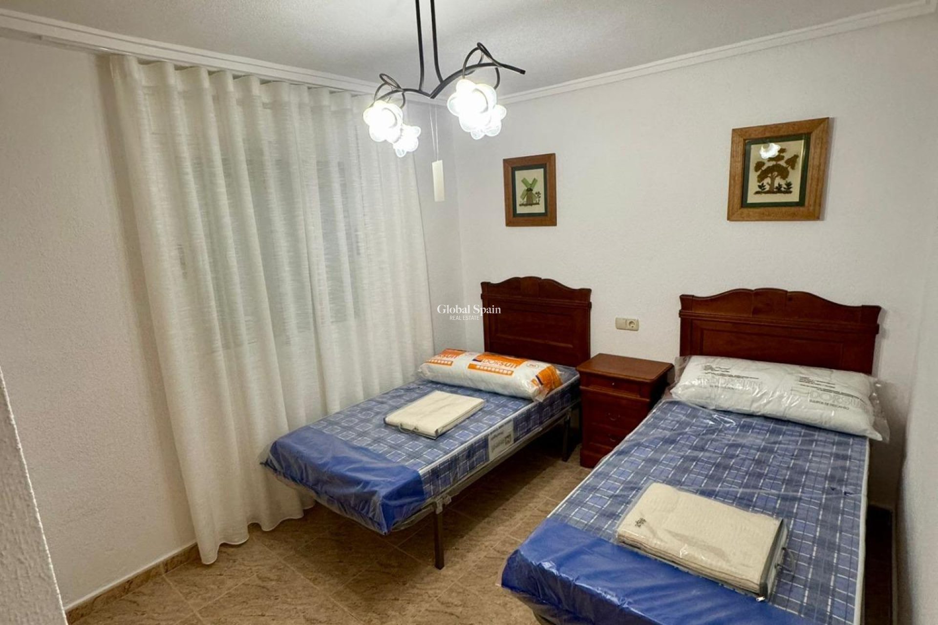 Wiederverkauf - WOHNUNG -
TORREVIEJA - Center