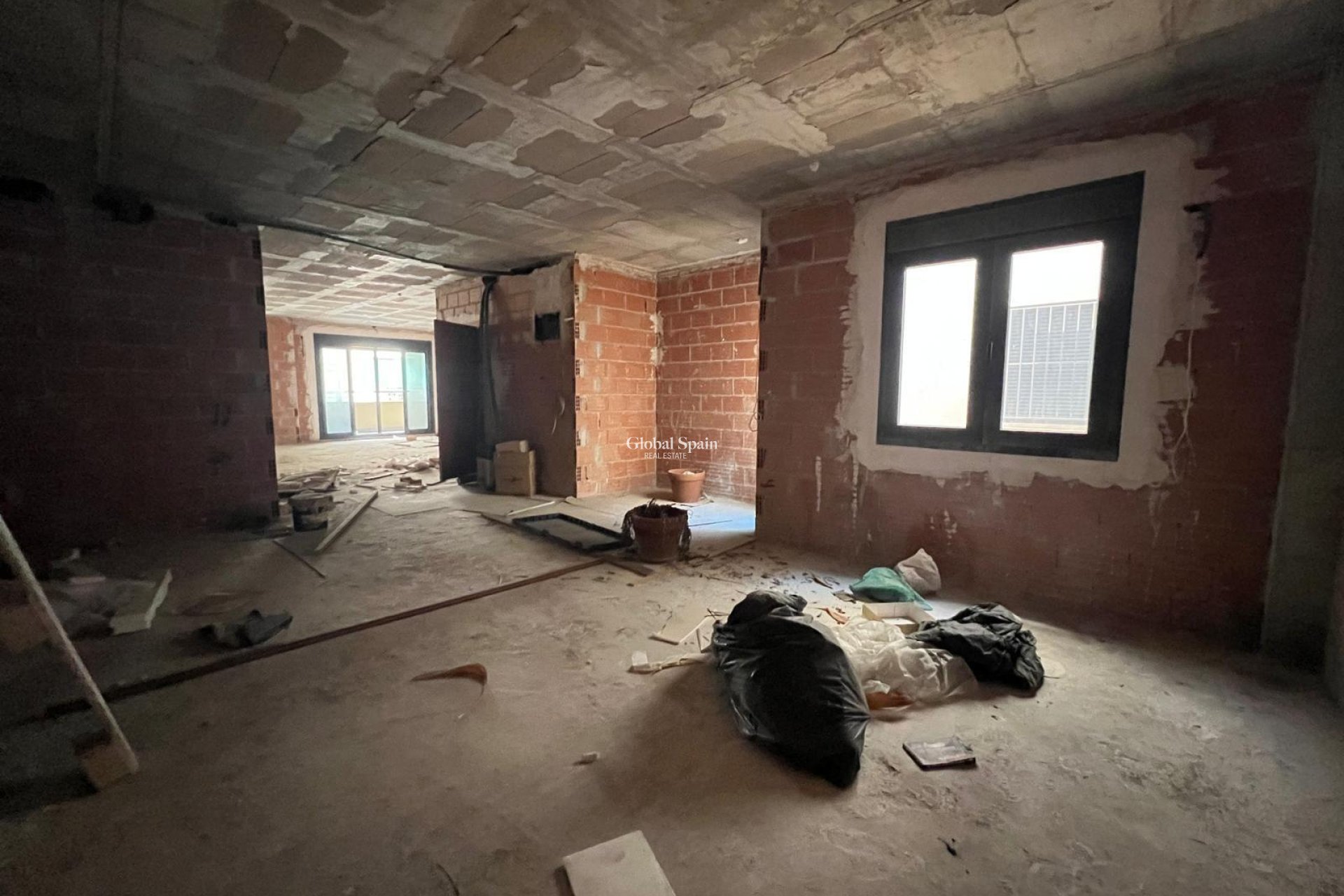 Wiederverkauf - WOHNUNG -
TORREVIEJA - Center