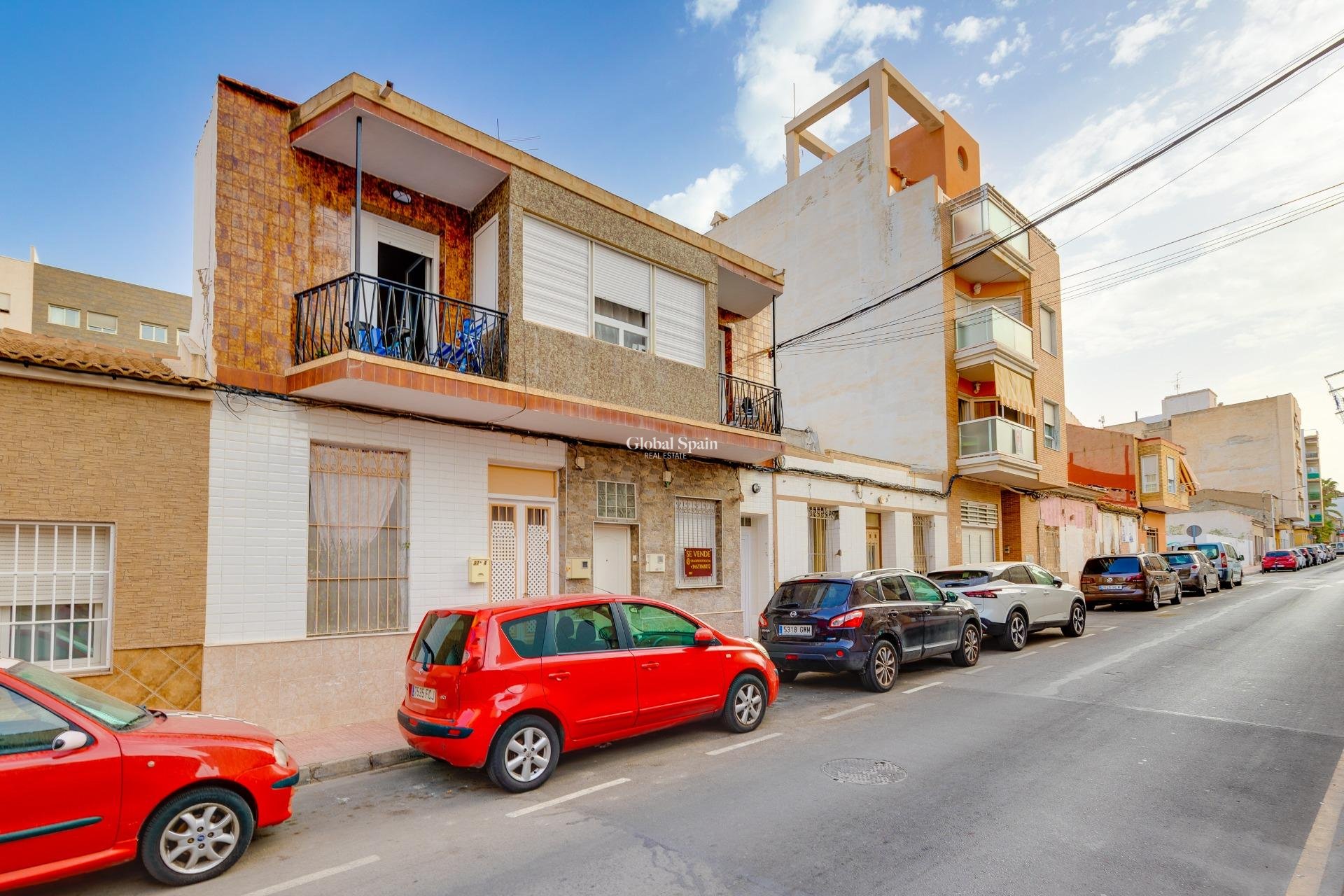Wiederverkauf - WOHNUNG -
TORREVIEJA - Center