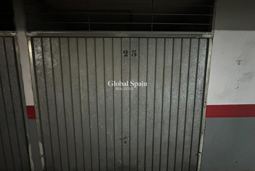 Wiederverkauf - WOHNUNG -
TORREVIEJA - Center