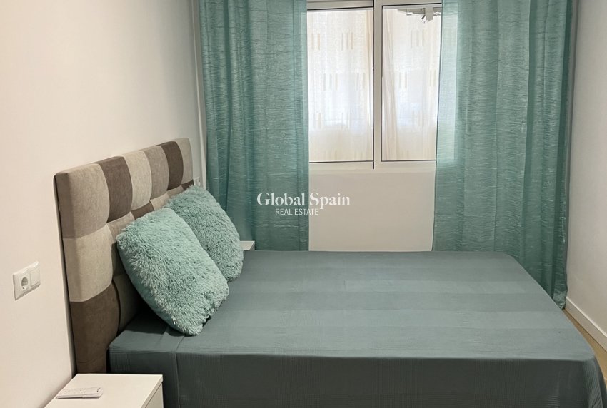 Wiederverkauf - WOHNUNG -
TORREVIEJA - Center