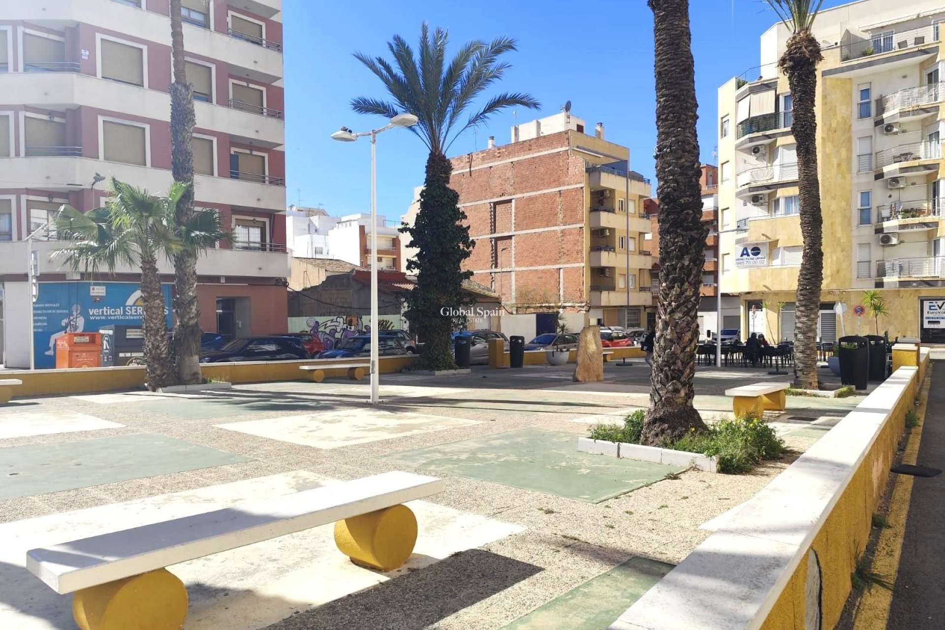 Wiederverkauf - WOHNUNG -
TORREVIEJA - Center