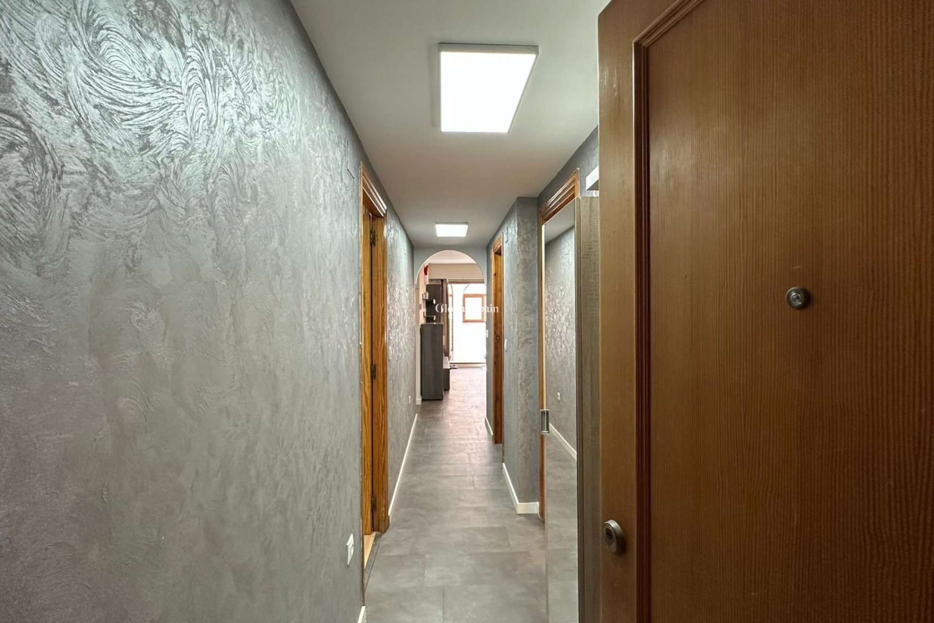 Wiederverkauf - WOHNUNG -
TORREVIEJA - Center