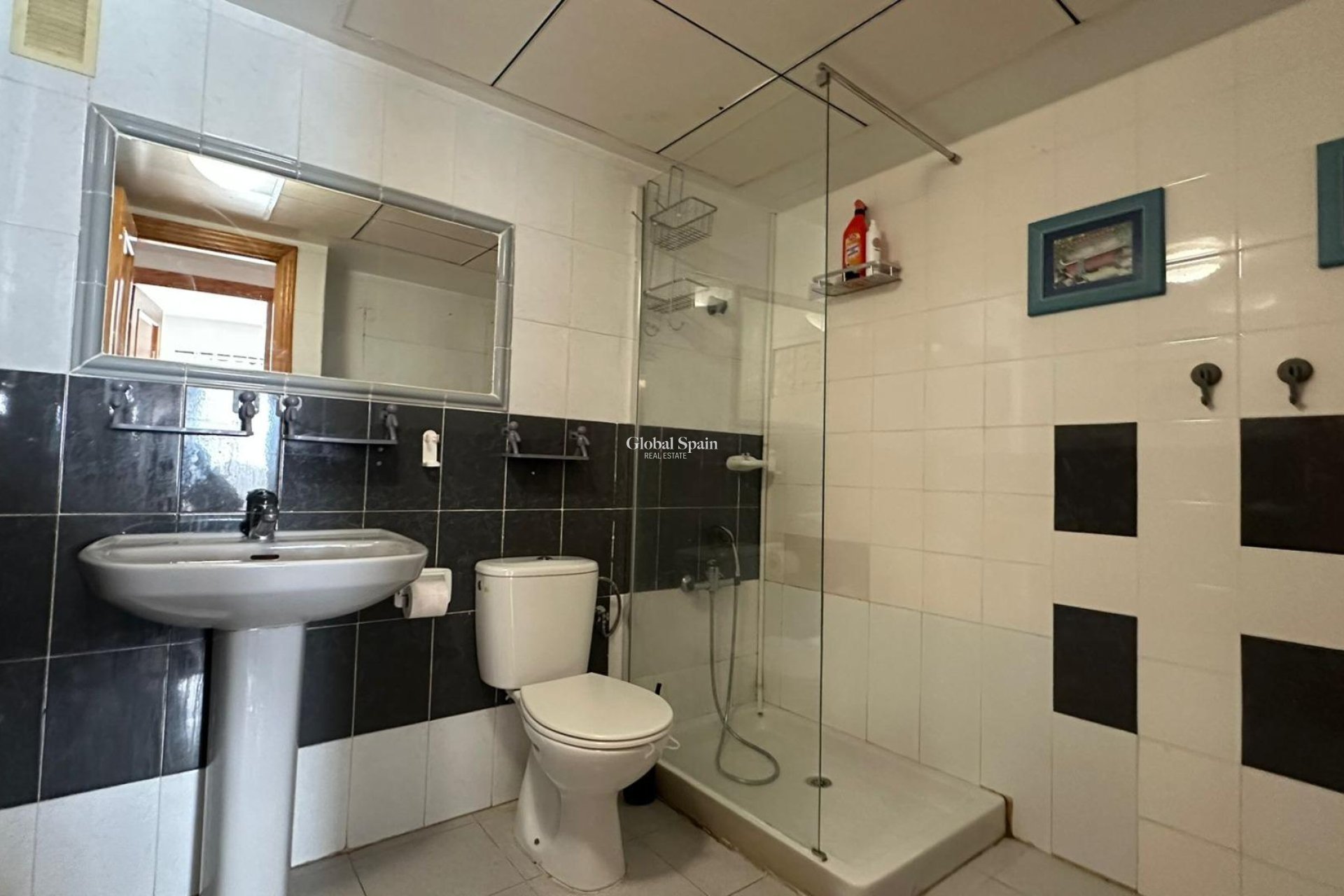 Wiederverkauf - WOHNUNG -
TORREVIEJA - Center