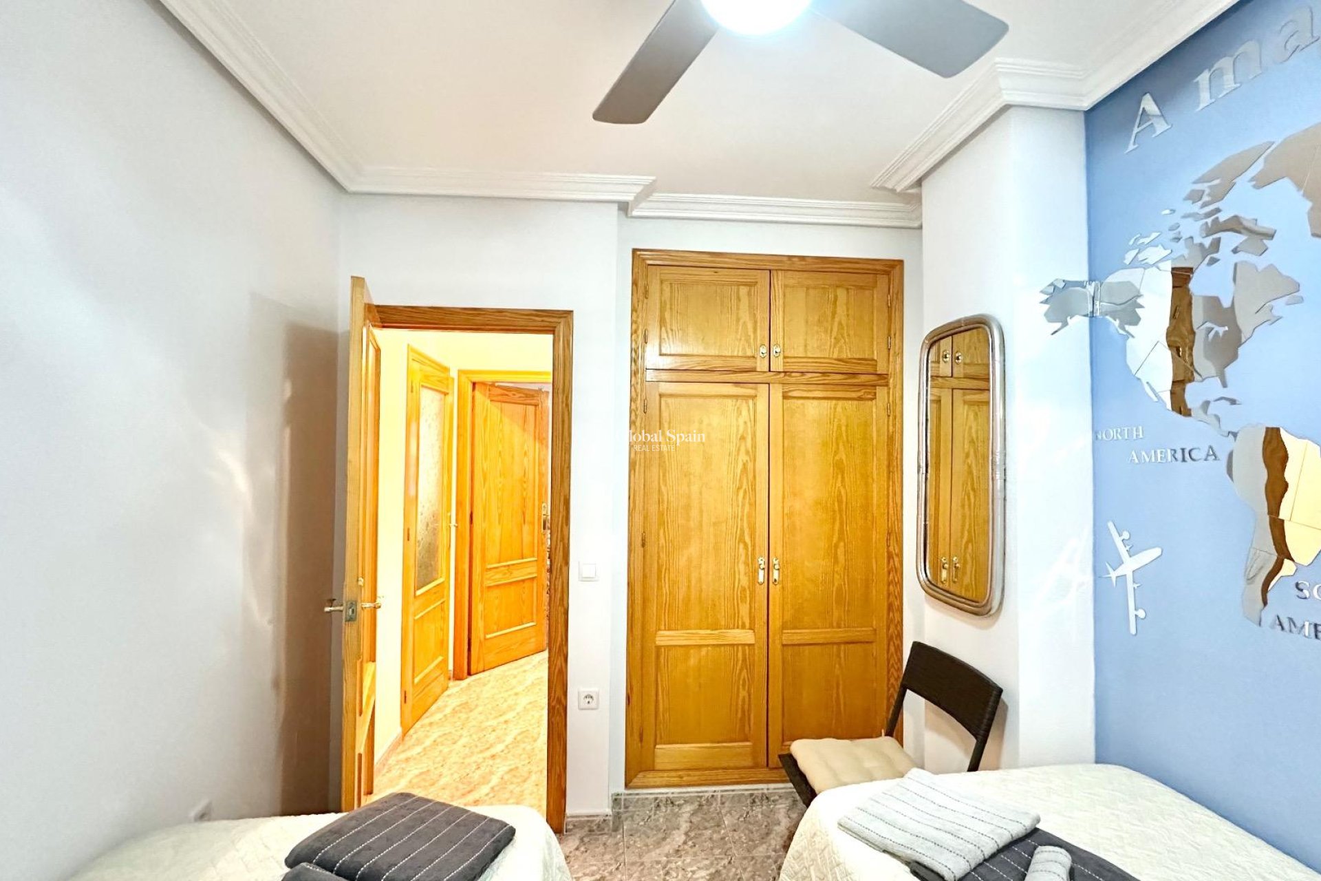 Wiederverkauf - WOHNUNG -
TORREVIEJA - Center