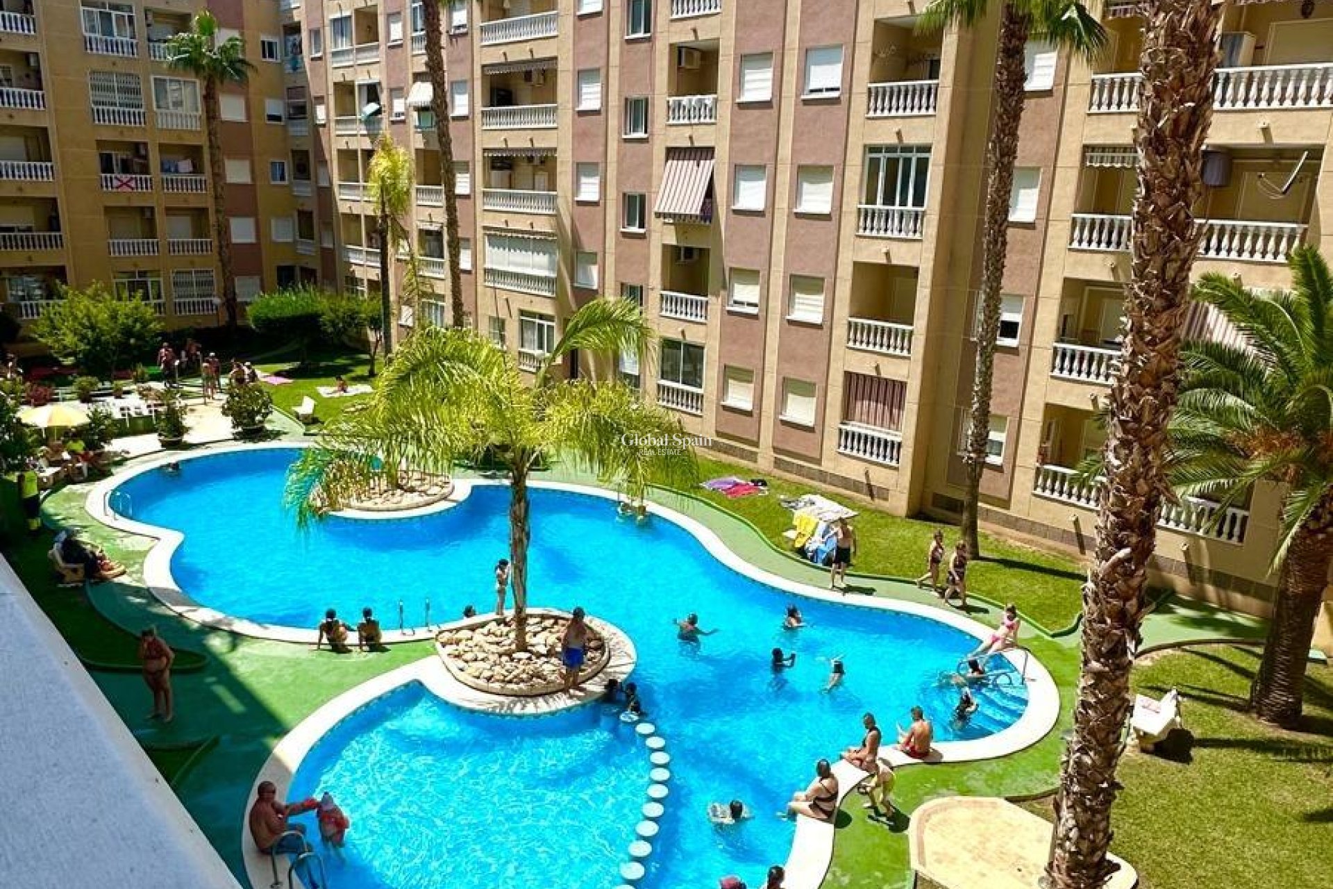 Wiederverkauf - WOHNUNG -
TORREVIEJA - Center