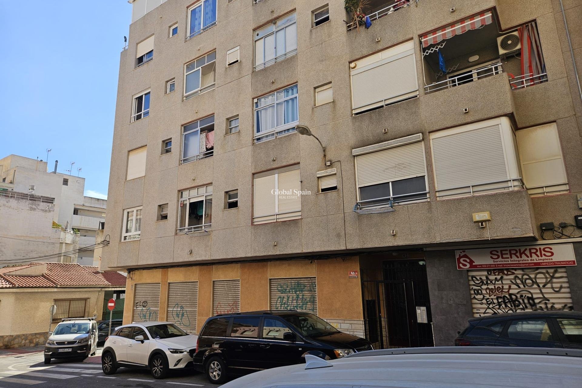 Wiederverkauf - WOHNUNG -
TORREVIEJA - Center