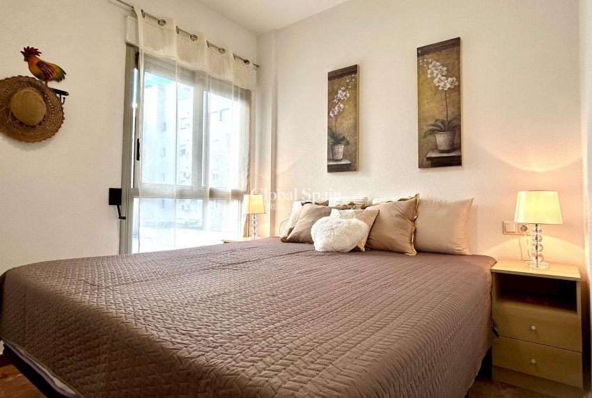 Wiederverkauf - WOHNUNG -
TORREVIEJA - Center